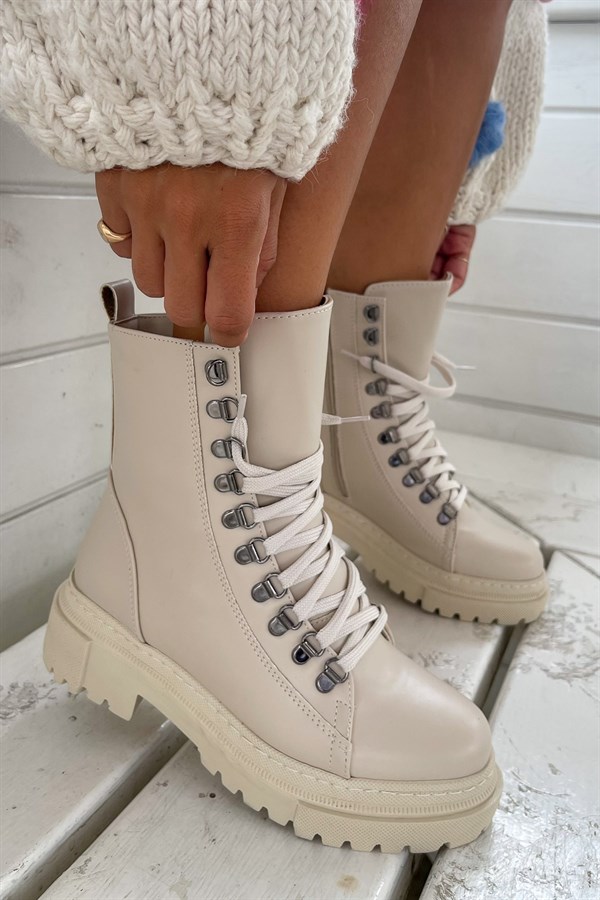 Grate Beige Leather Boots