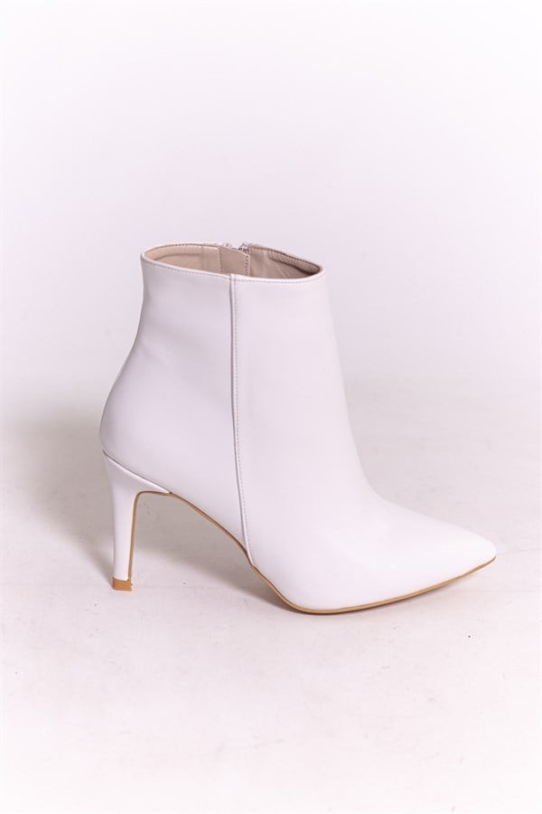 Lilly White Leather Boots