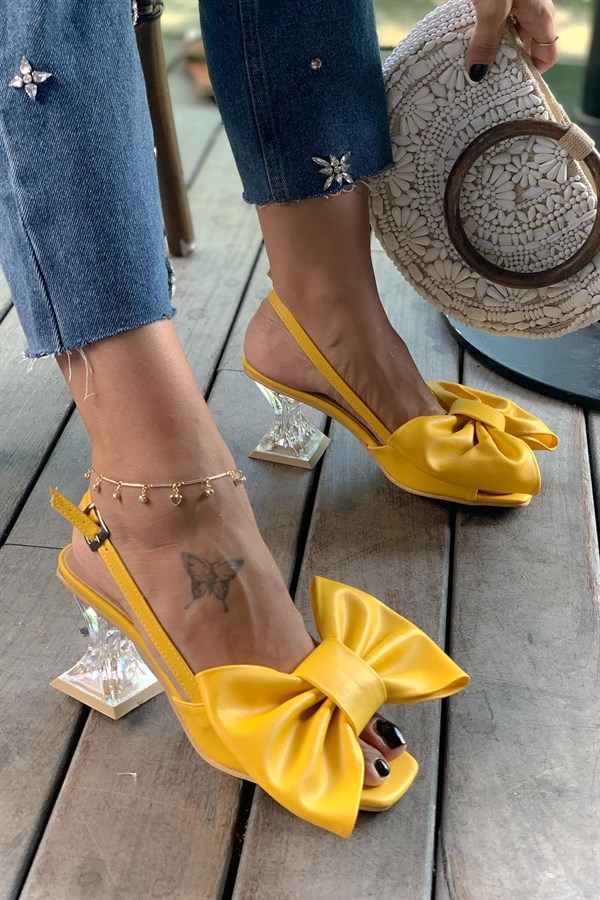 Queen Yellow Transparent Heeled Sandals
