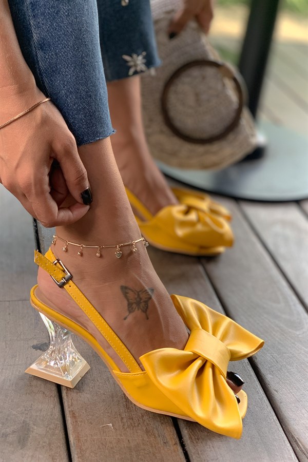 Queen Yellow Transparent Heeled Sandals