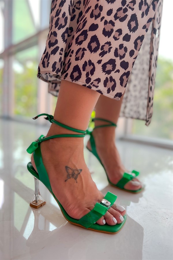 Side Yeşil Topuklu Şeffaf Sandalet